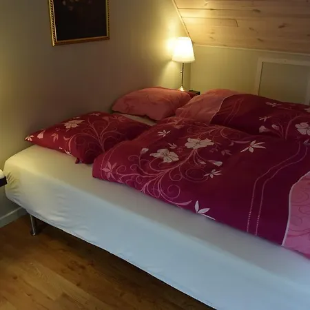 Lottes Bed & Breakfast Fårvang